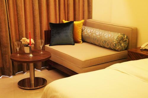 Honey House Hotel