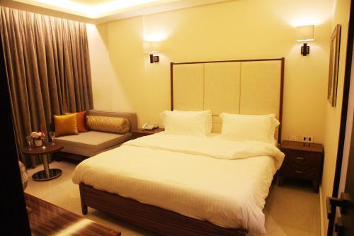Honey House Hotel