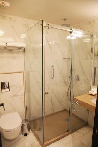 Honey House Hotel