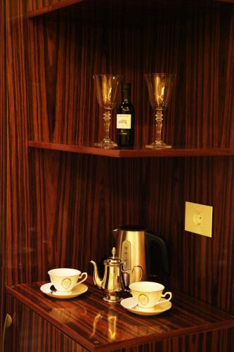 Honey House Hotel