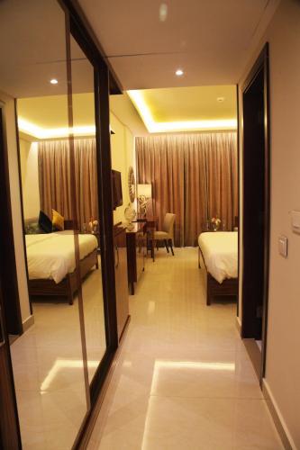 Honey House Hotel