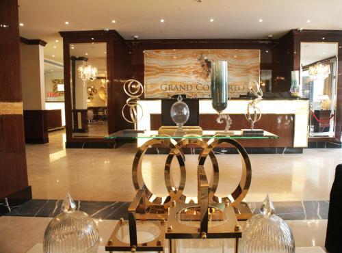 Honey House Hotel