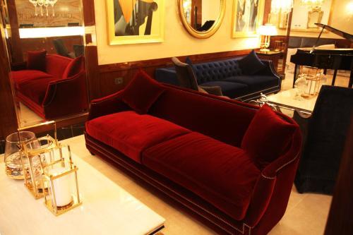 Honey House Hotel
