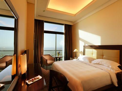 Hotel Raouche Arjaan By Rotana