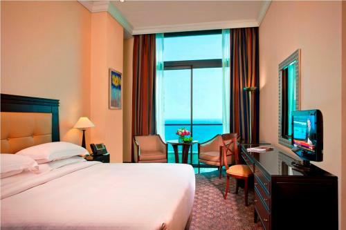 Hotel Raouche Arjaan By Rotana