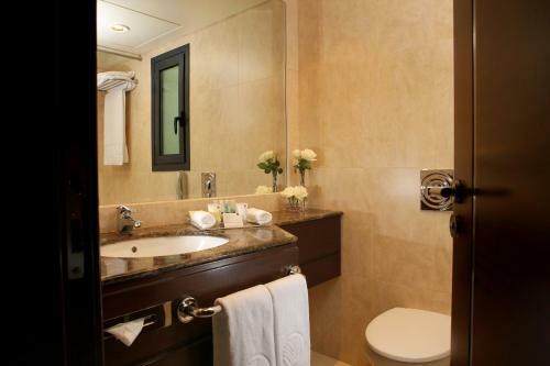 Hotel Raouche Arjaan By Rotana