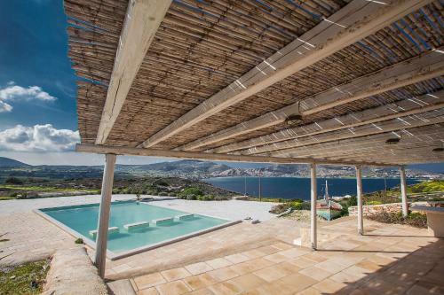 Villa Paradiso Bay