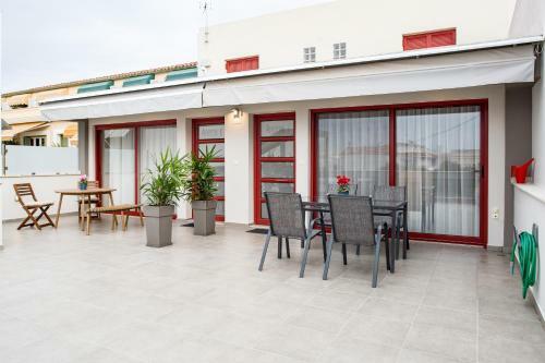 Anemi Apartments