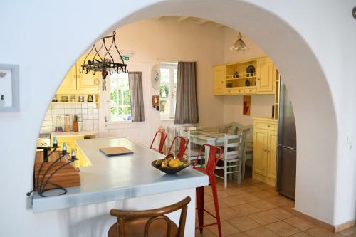 Cycladic House At The Suburbs Of Naousa