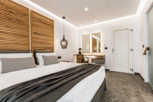 Hotel Naxian Secret