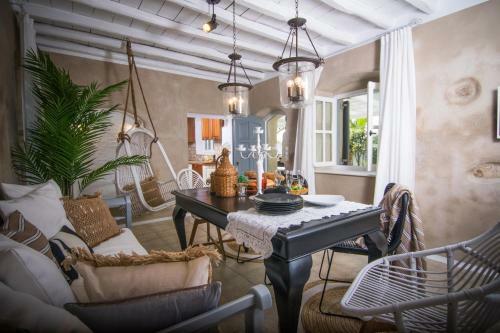 Archetypo Villas And Suites