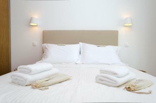 Hostal Thea Suites
