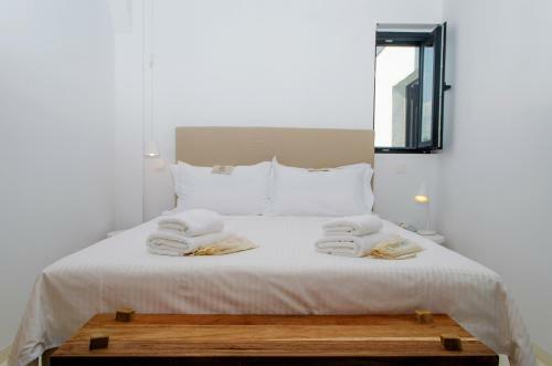Hostal Thea Suites