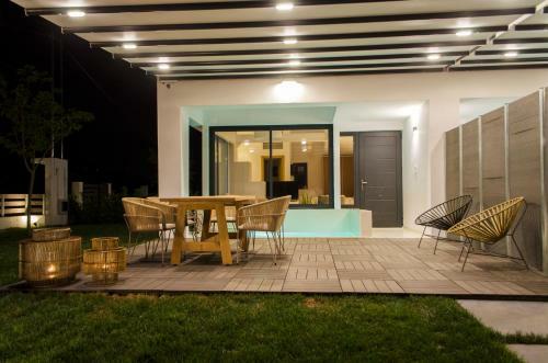 Hostal Thea Suites