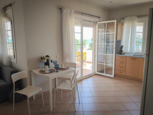Ammos Seafront Family Apartments
