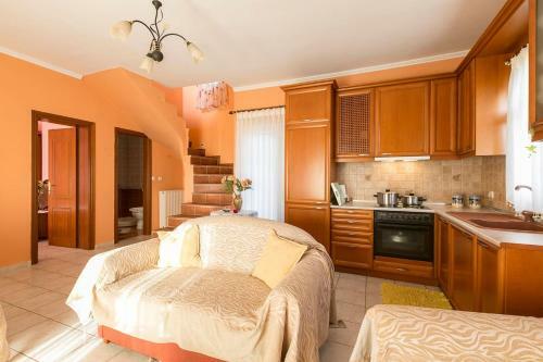 #flh - The Tangerine House (6bdr)