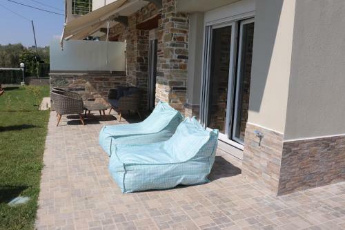 Villa Three-storey Maisonette In Nikiti