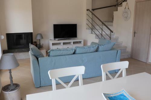 Villa Three-storey Maisonette In Nikiti