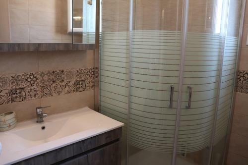 Villa Three-storey Maisonette In Nikiti