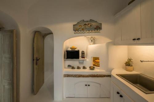 Nano Oia Villa