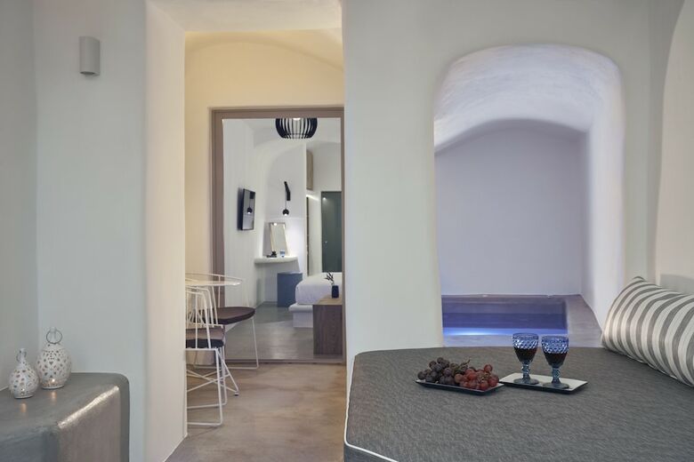 Hotel Alisaris Cave Suites
