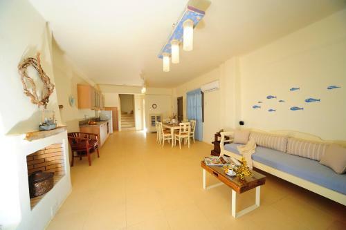 Alkiones Seafront Villas