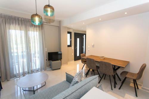 Moonline Maisonettes & Apartments