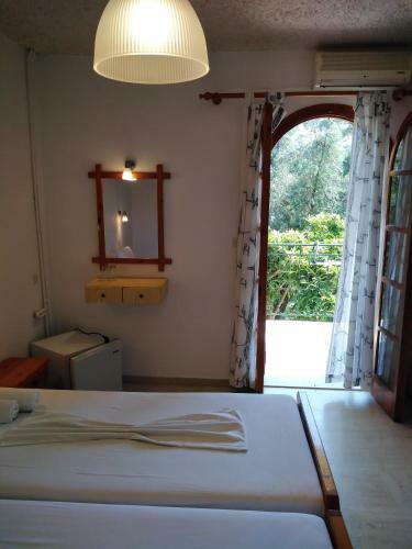?otel Della