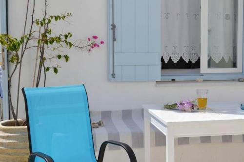 Fairy-tale Seafront Cycladic Home