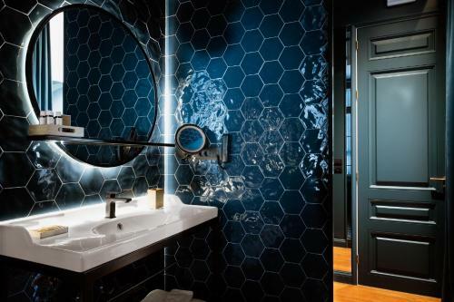 The Bold Type Hotel