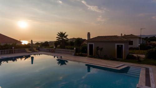Navarone Beach Apartments