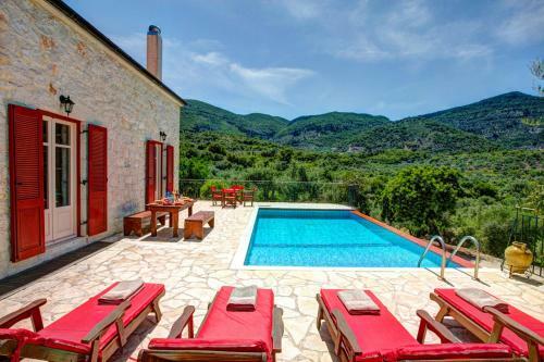 Perachori Villa Sleeps 4 Pool Air Con Wifi