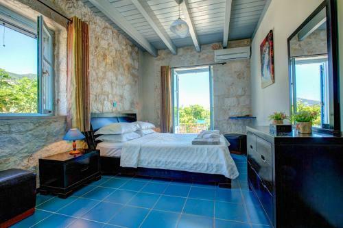 Perachori Villa Sleeps 4 Pool Air Con Wifi T604840