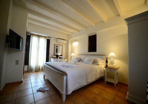 Hostal Focalion Castle Luxury Suites