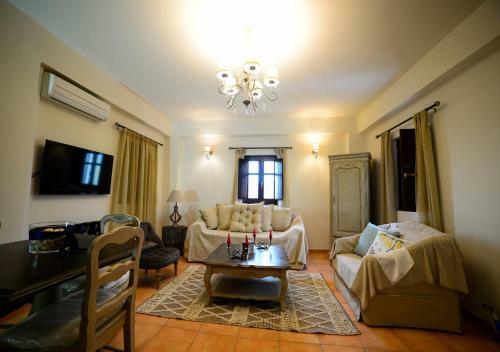 Hostal Focalion Castle Luxury Suites