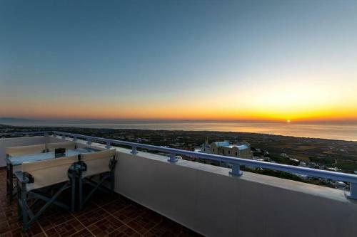 Dreamstate Cycladic Apartment