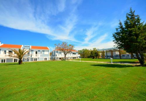 Doryssa Coast Apartments