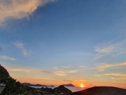 Vira Sunset House