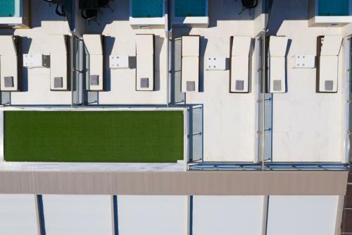 Sea Level Hotel