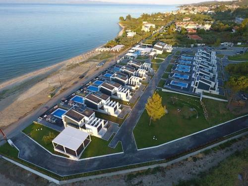 Crystal Villas & Suites