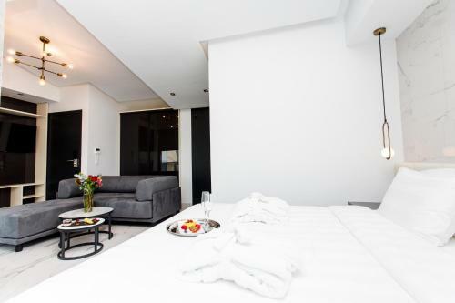 Crystal Villas & Suites