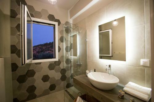 Kalavria Luxury Suites