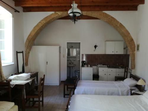 Hostal ???????