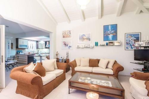 Luxurious Cosy Villa Breathtaking Seaview Pool