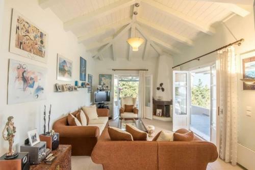 Luxurious Cosy Villa Breathtaking Seaview Pool