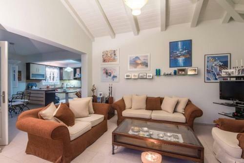 Luxurious Cosy Villa Breathtaking Seaview Pool