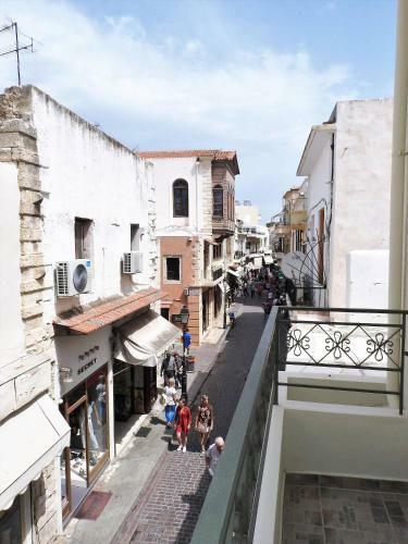Porta Guora Apartment