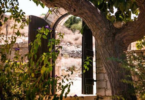 Provarma Villa Sleeps 5 With Pool And Air Con