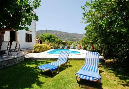 Provarma Villa Sleeps 5 With Pool And Air Con