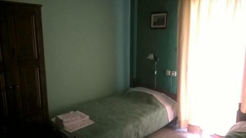 Hostal Guesthouse Chotos